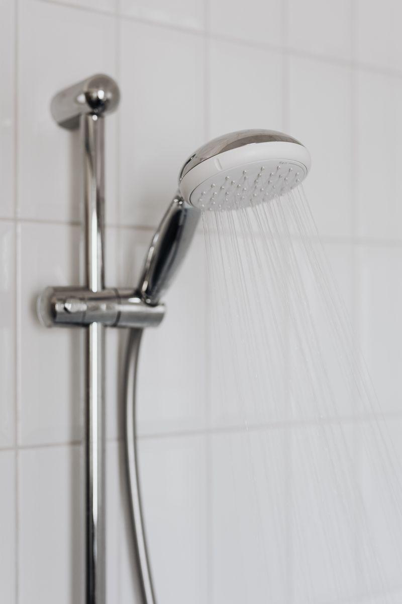 Akij Single-Lever Basin Faucet — view 2