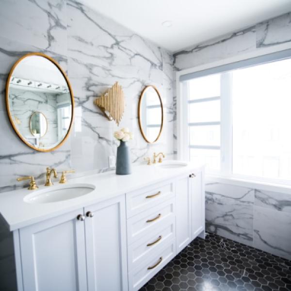 Akij LED Bathroom Mirror